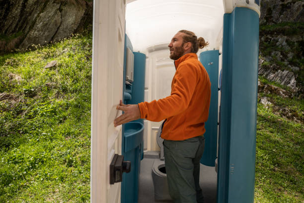 Best Luxury portable toilet rental  in Scott City, KS